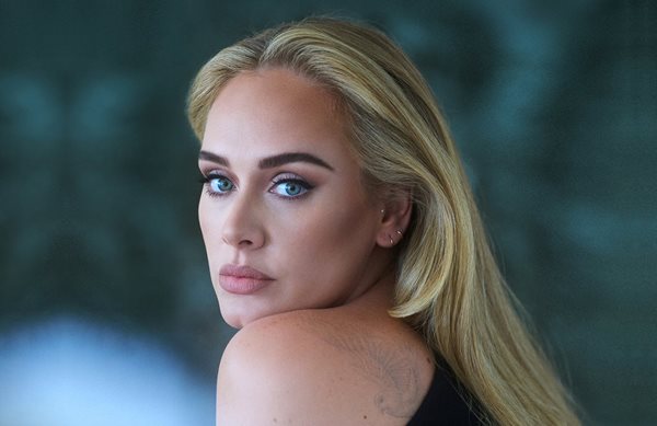 Η Adele ανάμεσα στα 100 πιο επιδραστικά πρόσωπα για το 2022 από το περιοδικό TIME