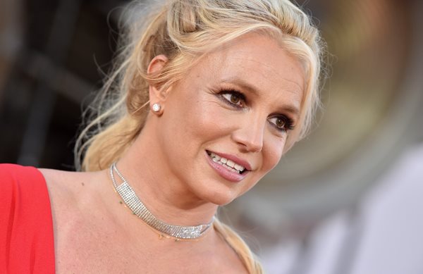 Η Britney Spears γράφει τα απομνημονεύματά της και η διαδικασία είναι "θεραπευτική"