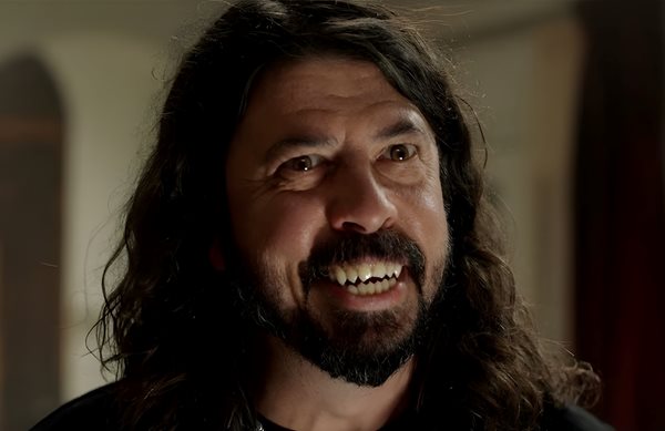 "Studio 666" - Τα πρώτα reviews για τη νέα κωμωδία τρόμου των Foo Fighters