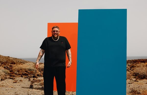 Ακούστε το νέο άλμπουμ του Rag'n'Bone Man