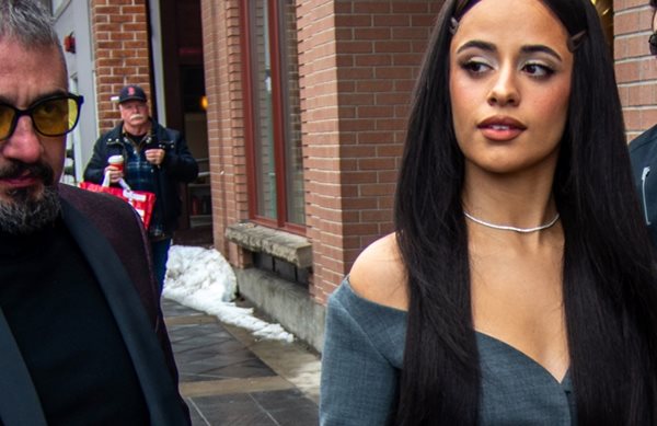 H ξανθιά πλεόν Camila Cabello ετοιμασε καινούριο τραγούδι!