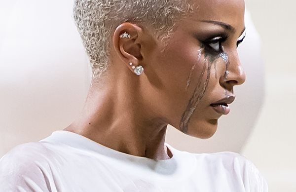 H αμφιλεγόμενη εμφάνιση της Doja Cat στο Met Gala 2024!